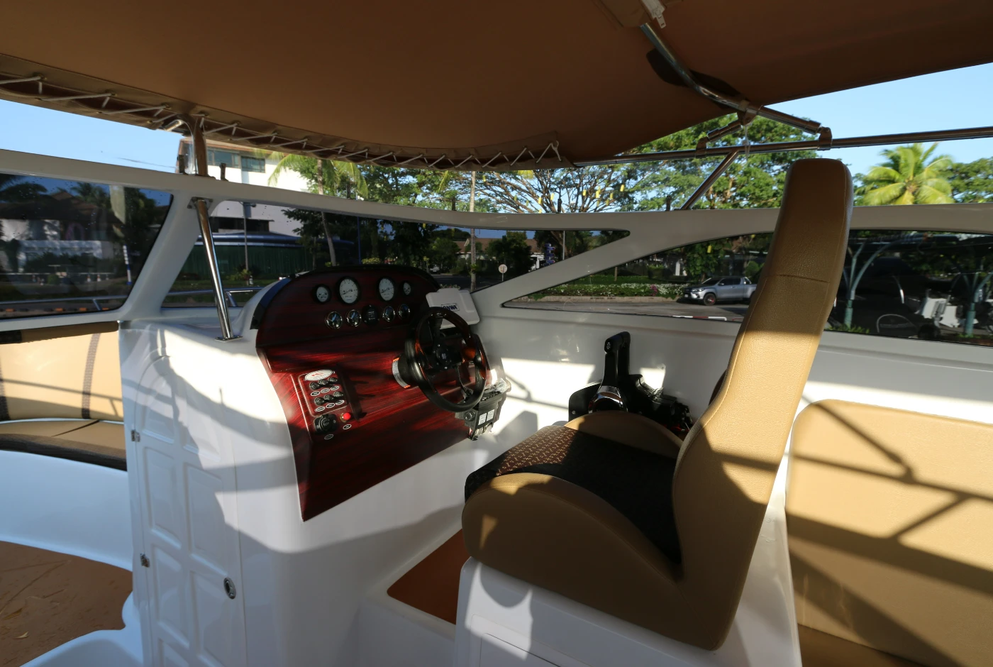 2 Engine Private Charter – Phi Phi Island