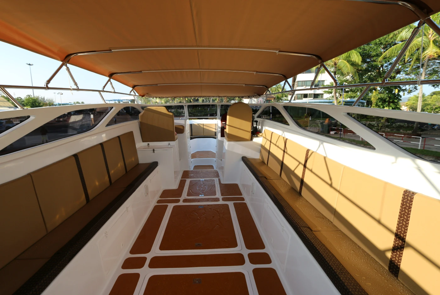 2 Engine Private Charter – Phi Phi Island