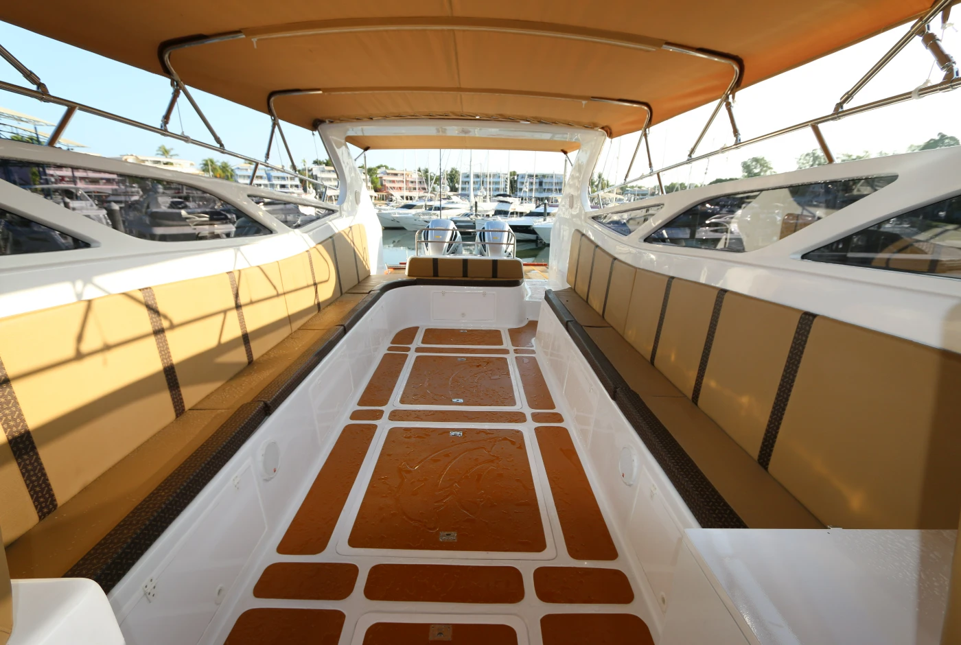 2 Engine Private Charter – Phi Phi Island